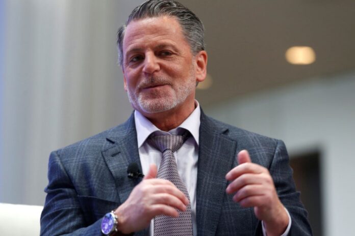 Cavaliers Owner Dan Gilbert Explores Sale of Minority Stake in NBA Franchise (2)