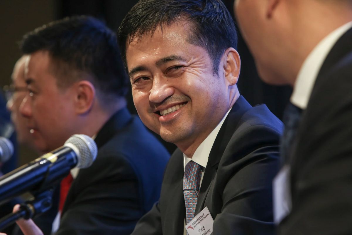 Chinese Giant Buys Big Piece of Puma (1)