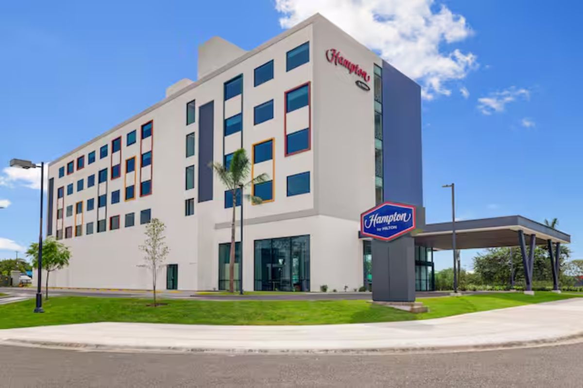 Hampton by Hilton Tops Entrepreneur Franchise 500 for 17th Straight Year (2)
