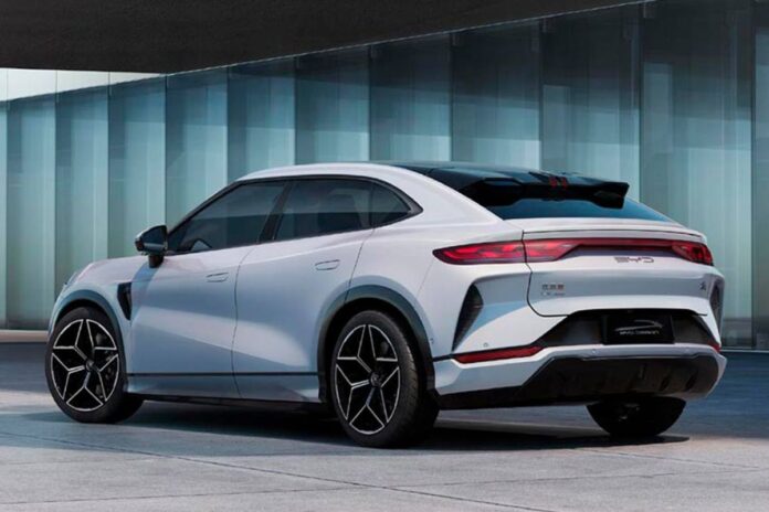 China’s EV Giant Confronts Declining Sales